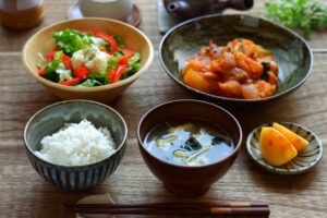 高齢者の食べやすい食事とは