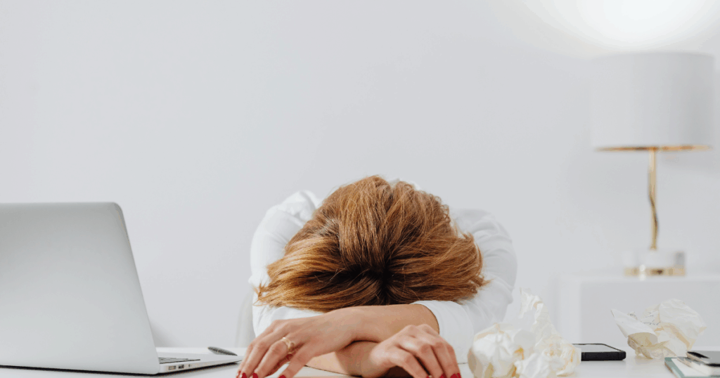 就労移行支援員が抱える「闇」は過労、薄給、人間関係によるストレス